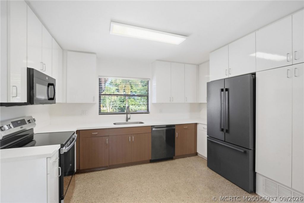 807 SE Weir Street , Stuart, FL 34994 Photo