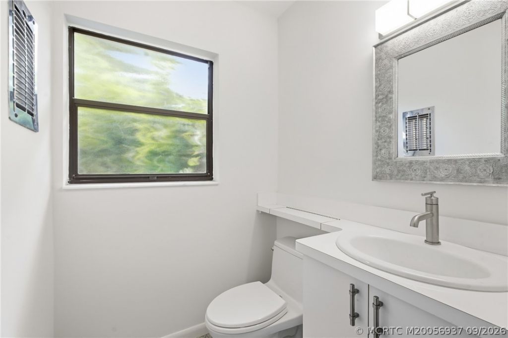 807 SE Weir Street , Stuart, FL 34994 Photo