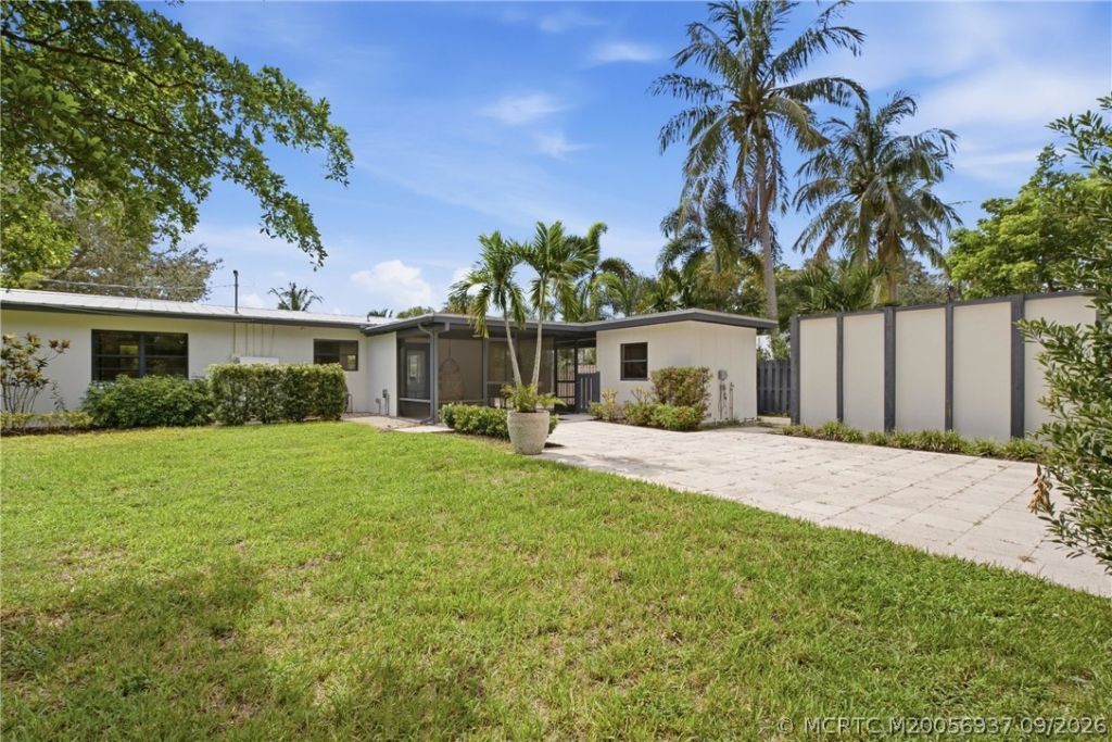 807 SE Weir Street , Stuart, FL 34994 Photo