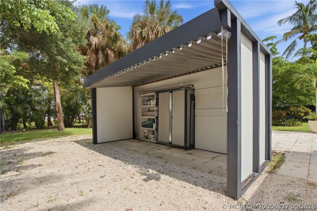807 SE Weir Street , Stuart, FL 34994 Photo
