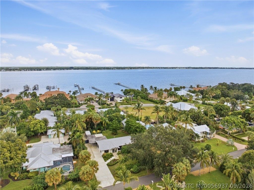 807 SE Weir Street , Stuart, FL 34994 Photo