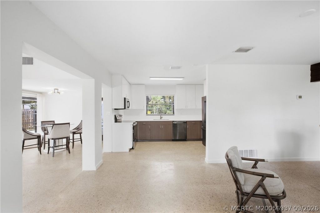 807 SE Weir Street , Stuart, FL 34994 Photo