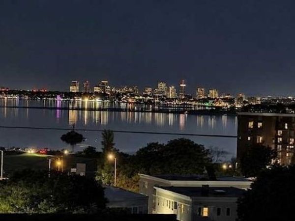 300 Lynn Shore Dr, Unit 1001, Lynn, MA 01902