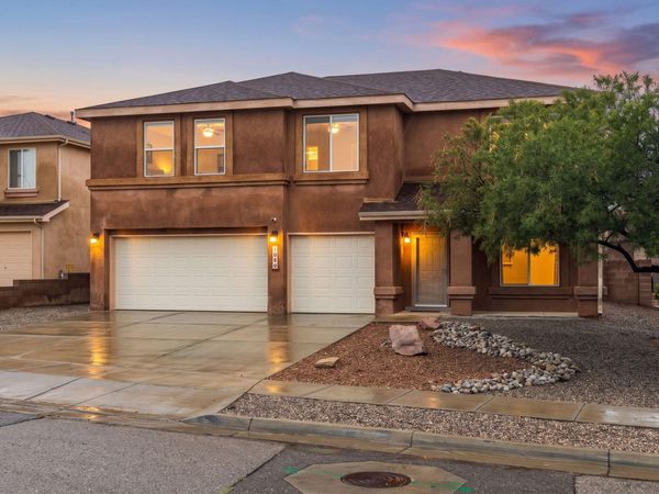 1060 Capitan Street NW, Los Lunas, NM 87031
