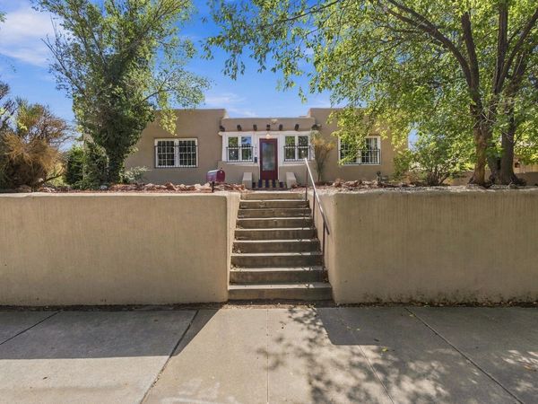 1812 Silver Avenue SE, Albuquerque, NM 87106