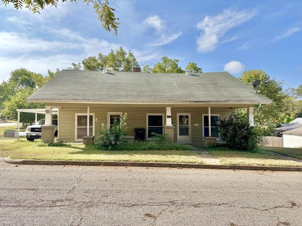 708 Worcester Street , West Plains, MO 65775