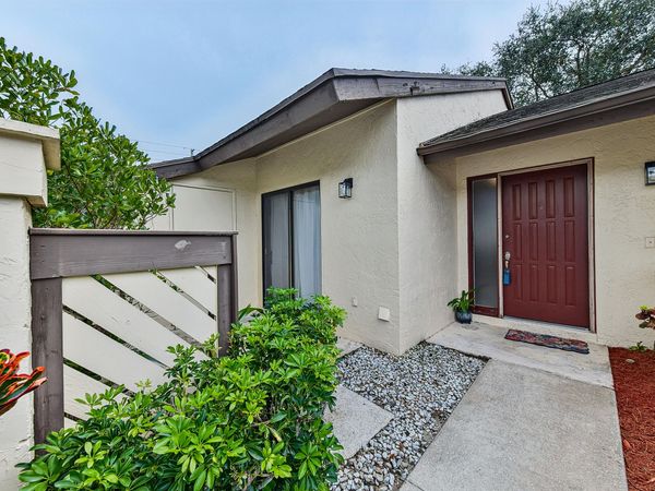 13 Bay Cedar Court, Royal Palm Beach, FL 33411
