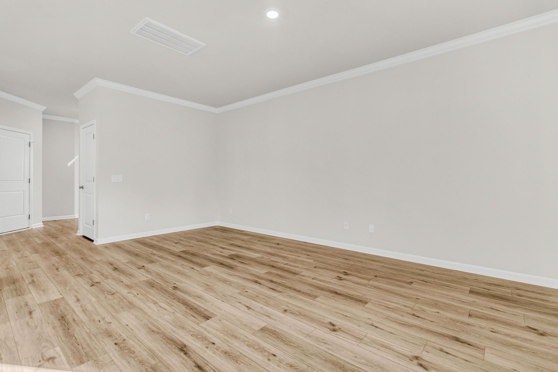 270 Central Creek Drive Photo 15