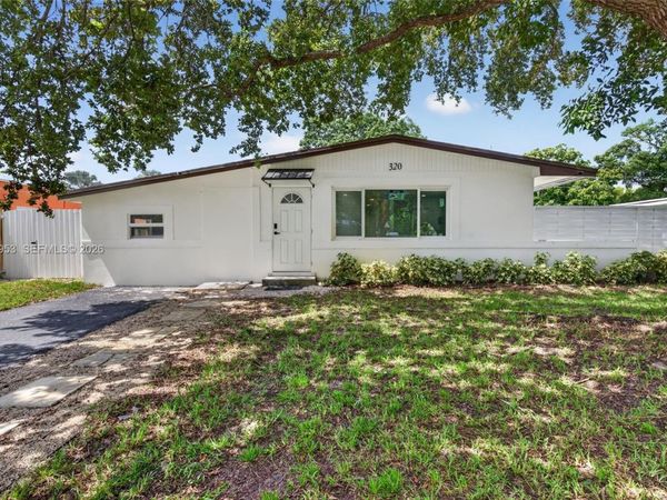 320 N 70th Ter, Hollywood, FL 33024