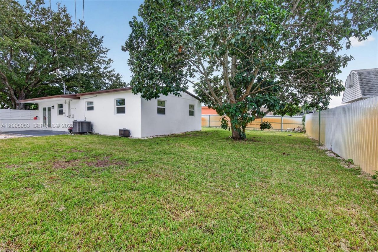 320 N 70th Ter, Hollywood, FL 33024 Photo