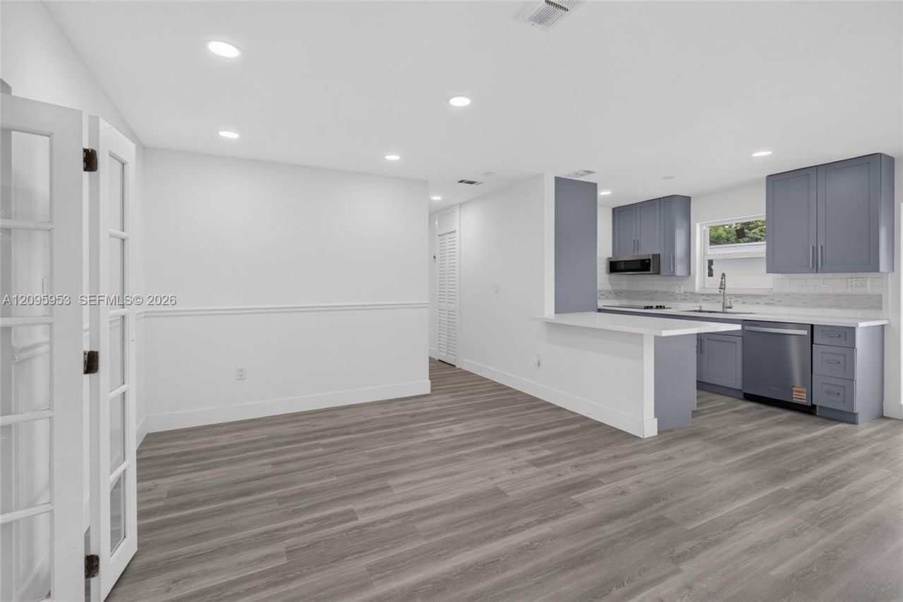 320 N 70th Ter, Hollywood, FL 33024 Photo