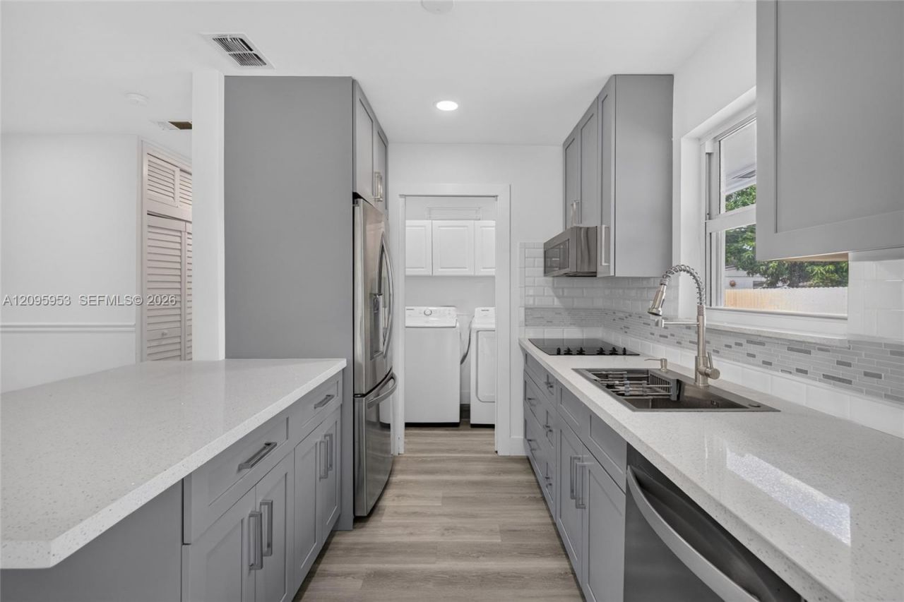 320 N 70th Ter, Hollywood, FL 33024 Photo