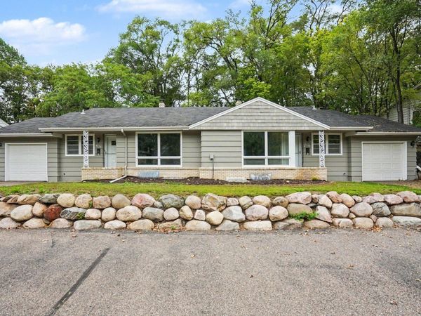 6117 France Avenue S, Edina, MN 55410