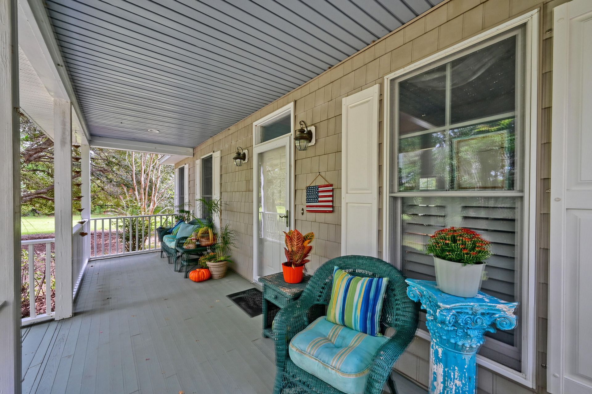 1837 Leadenwah Drive Photo 4