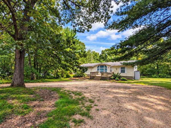 W1292 Arbor Lake, Lyndon Station, WI 53944