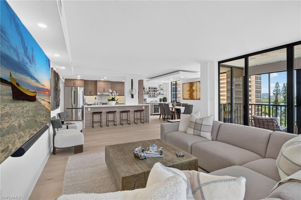 11 Bluebill Ave , Unit 606, Naples, FL 34108 Photo