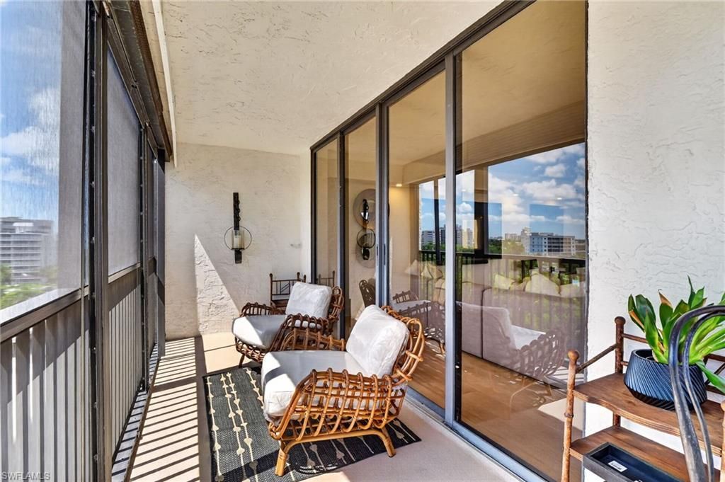 11 Bluebill Ave , Unit 606, Naples, FL 34108 Photo