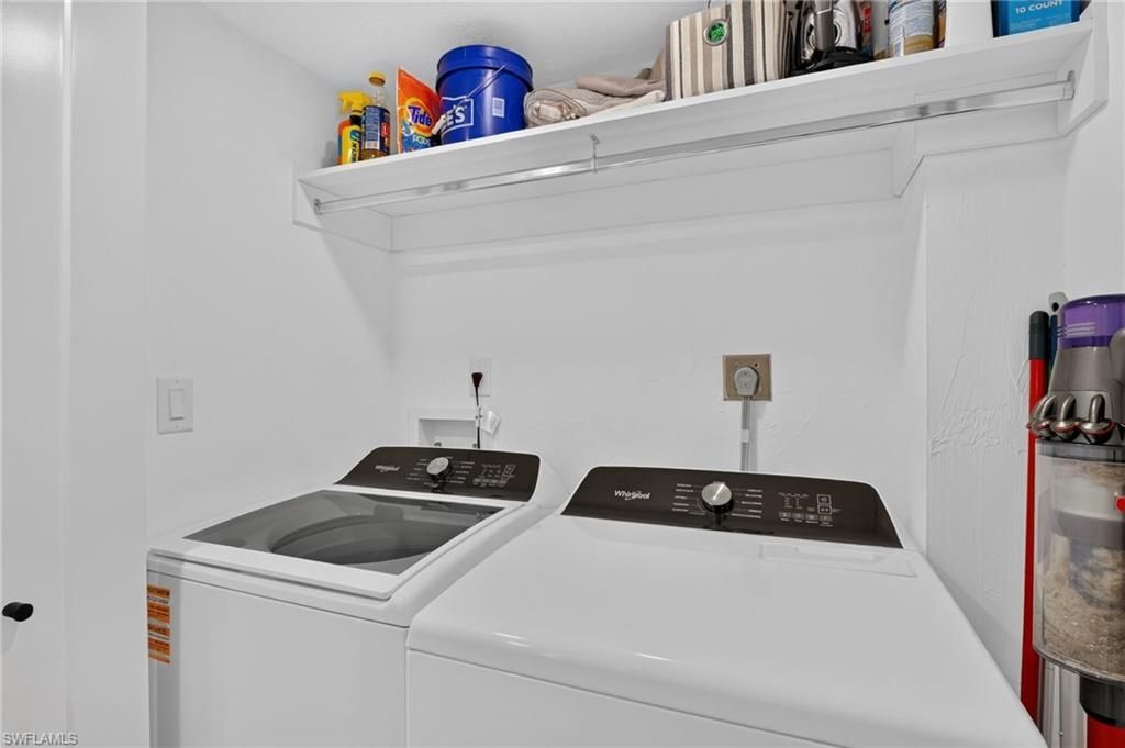 11 Bluebill Ave , Unit 606, Naples, FL 34108 Photo