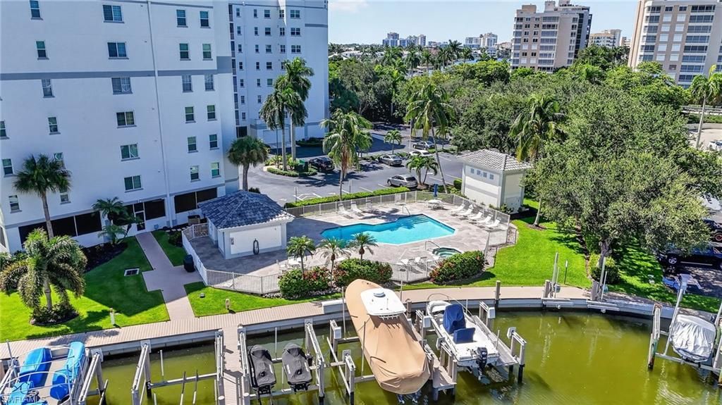 11 Bluebill Ave , Unit 606, Naples, FL 34108 Photo