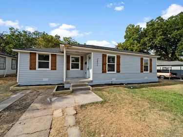 2451 Hudspeth Avenue, Dallas, TX 75216