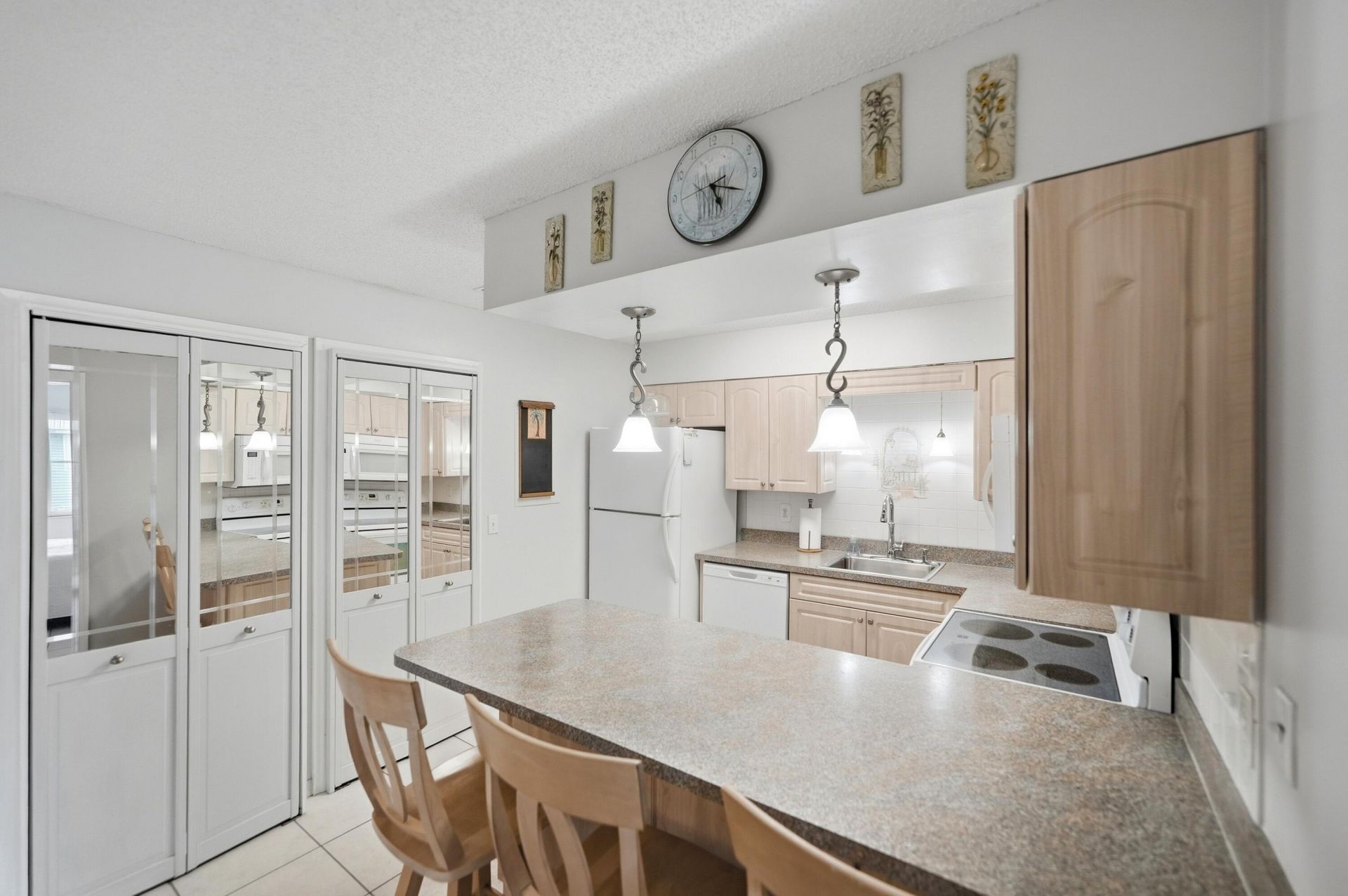 105 SE Village Drive, Port Saint Lucie, FL 34952 Photo