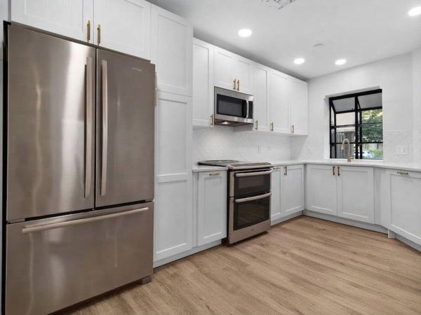 5250 EUROPA Drive, Unit B, Boynton Beach, FL 33437