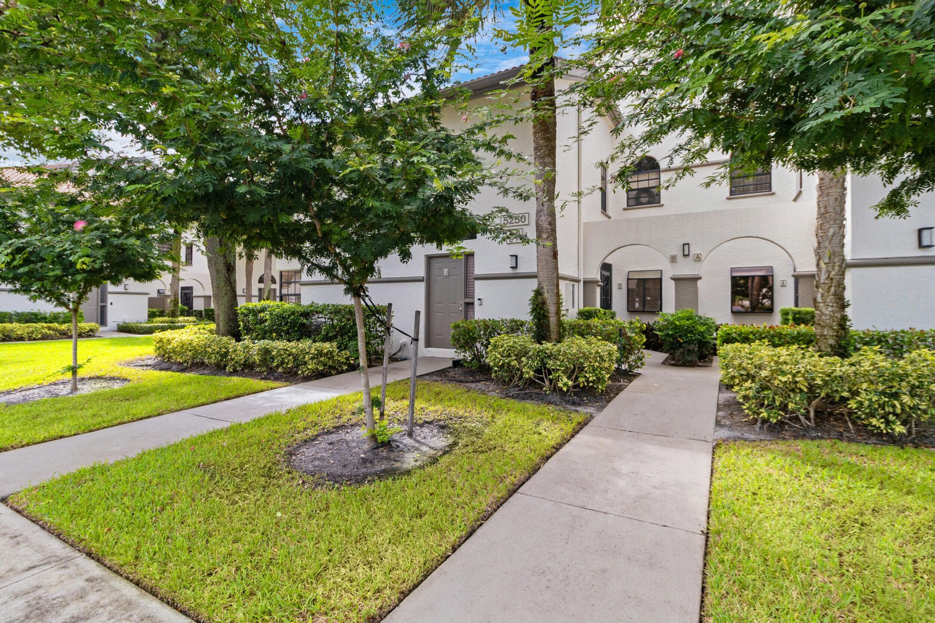 5250 Europa Drive, Unit B, Boynton Beach, FL 33437 Photo