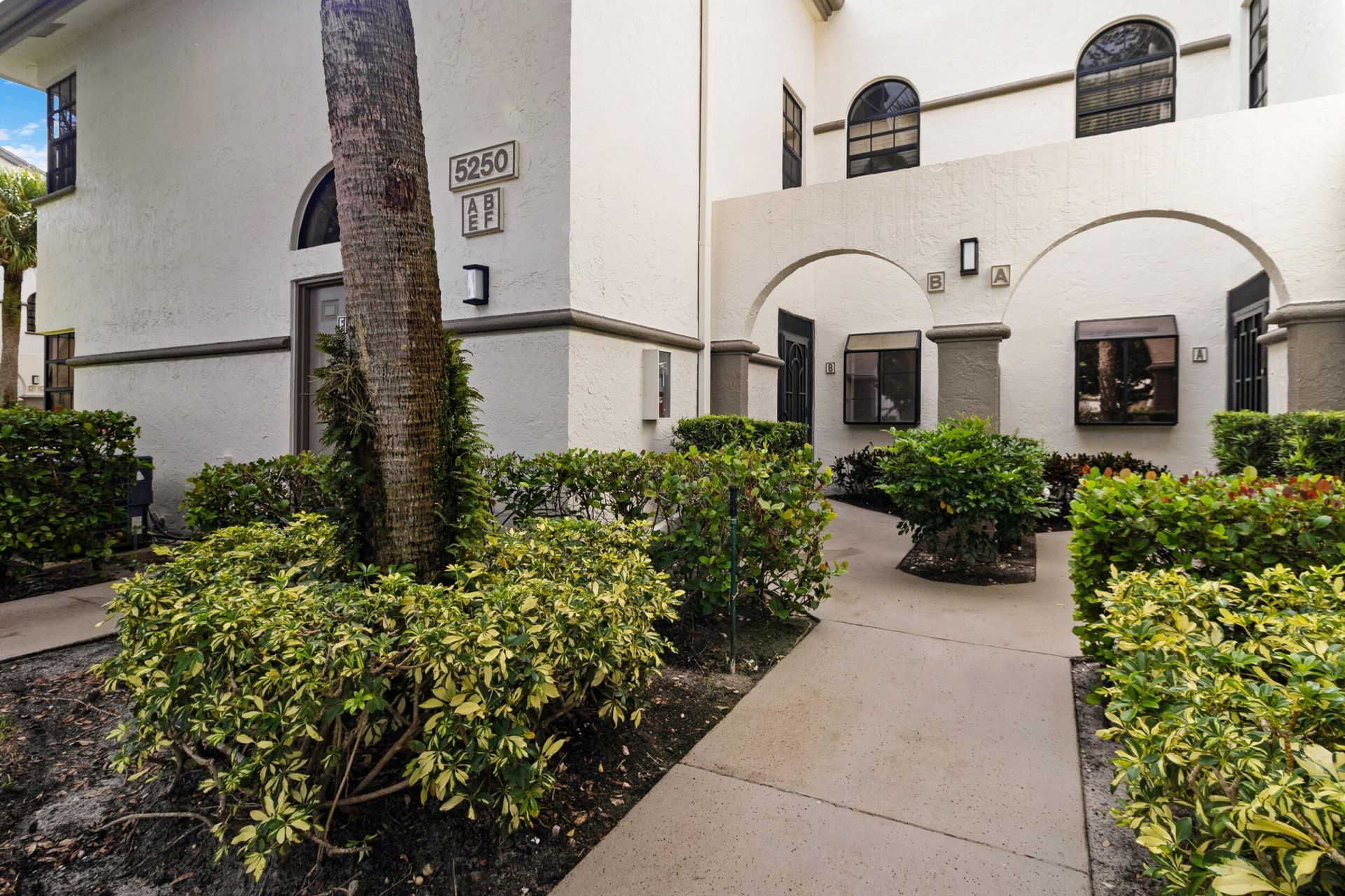 5250 Europa Drive, Unit B, Boynton Beach, FL 33437 Photo