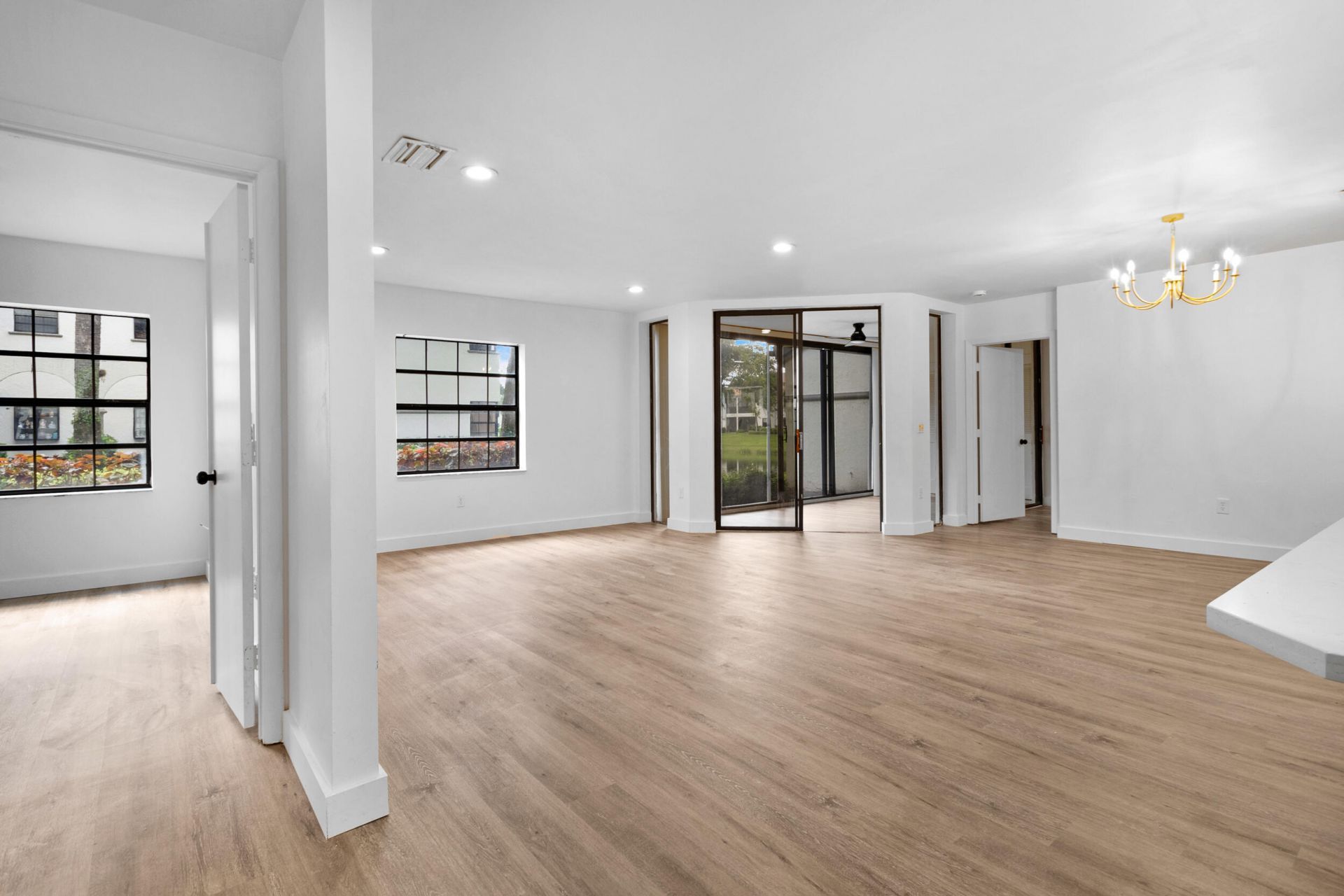 5250 Europa Drive, Unit B, Boynton Beach, FL 33437 Photo