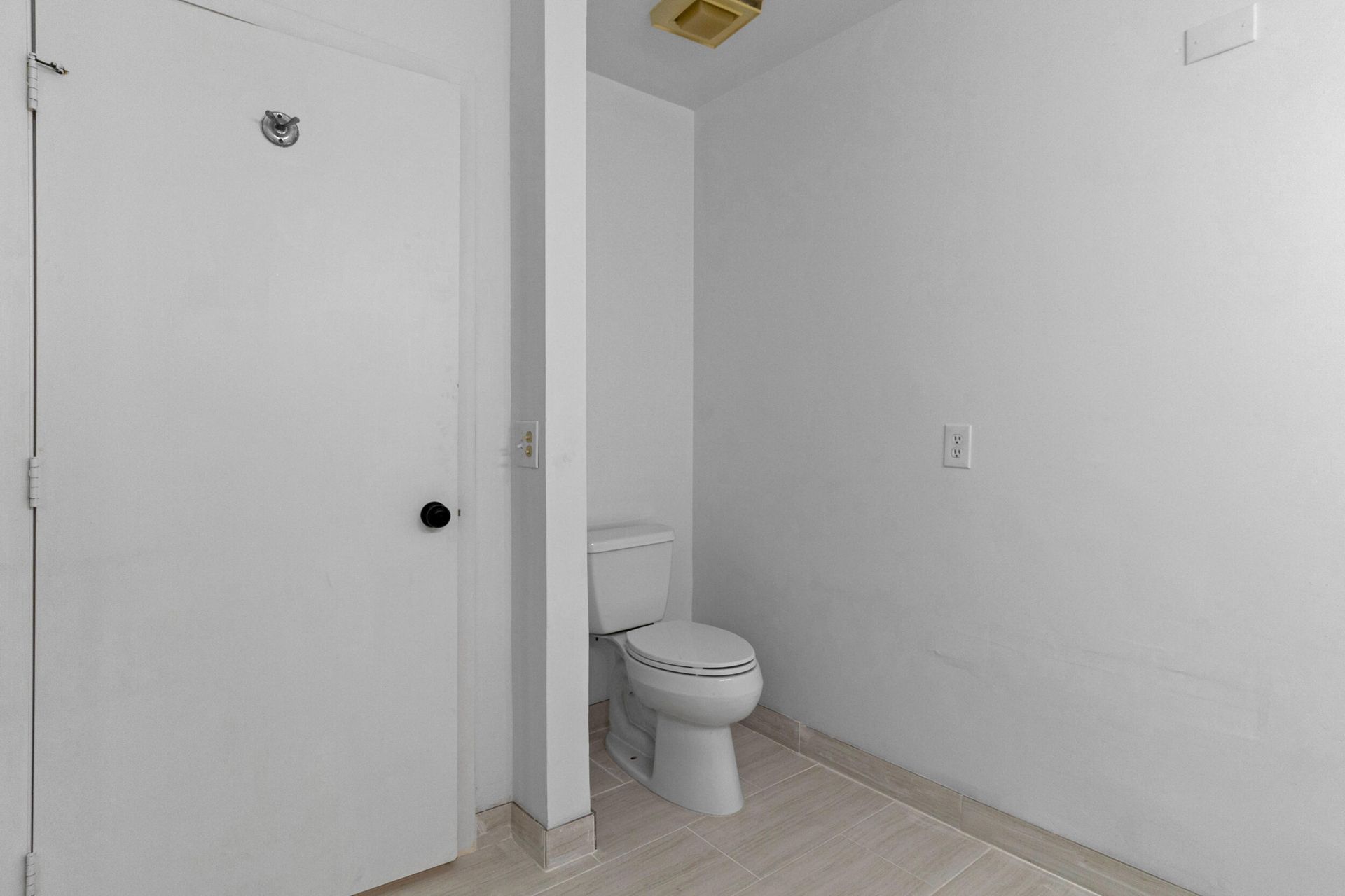 5250 Europa Drive, Unit B, Boynton Beach, FL 33437 Photo