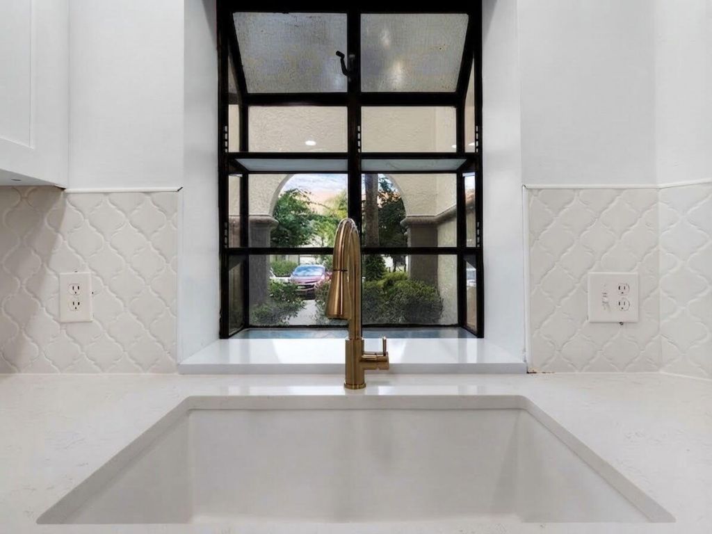 5250 Europa Drive, Unit B, Boynton Beach, FL 33437 Photo
