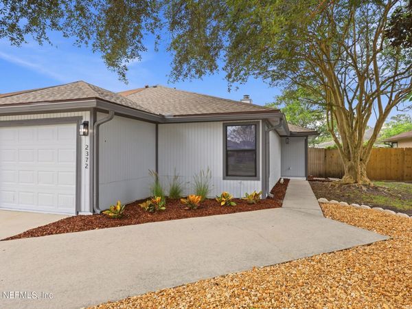 2372 IRONSTONE Drive E, Jacksonville, FL 32246