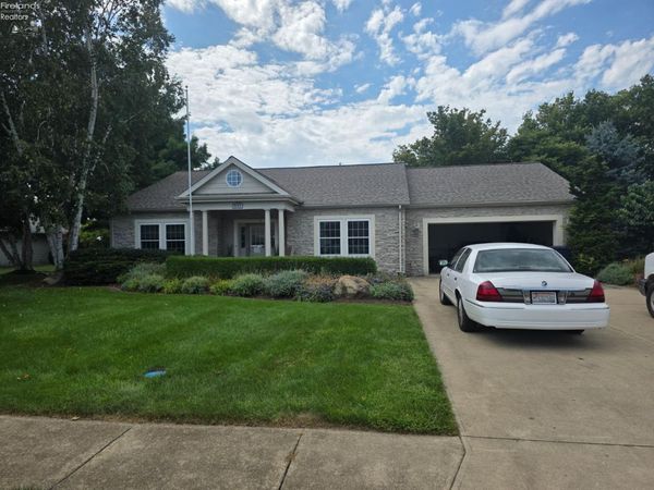 3011 Bayfield Drive, Huron, OH 44839