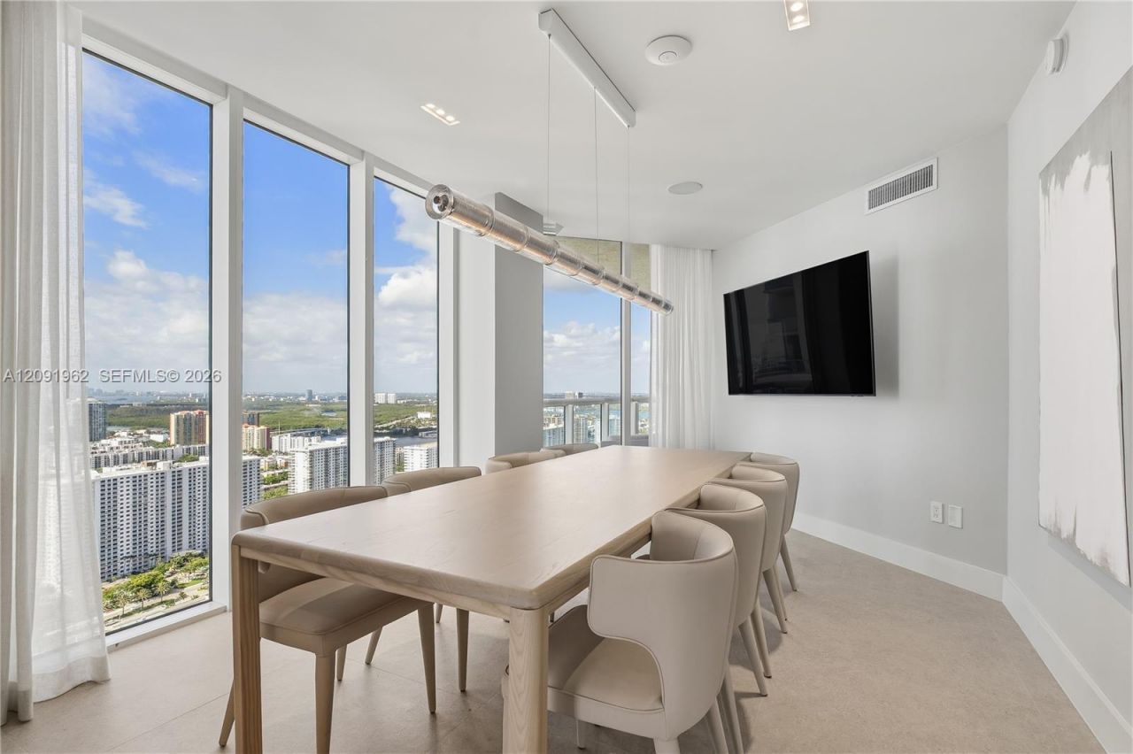 17875 Collins Ave , Unit 3906, Sunny Isles Beach, FL 33160 Photo