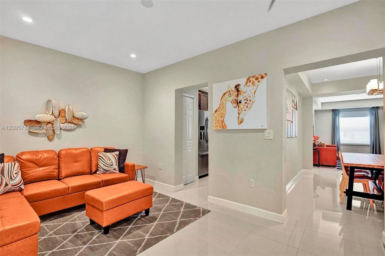 6550 SW 52nd Ter , South Miami, FL 33155 Photo