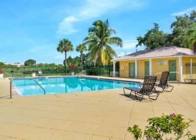 110 Meadows Cir , Unit 110, Boynton Beach, FL 33436 Photo