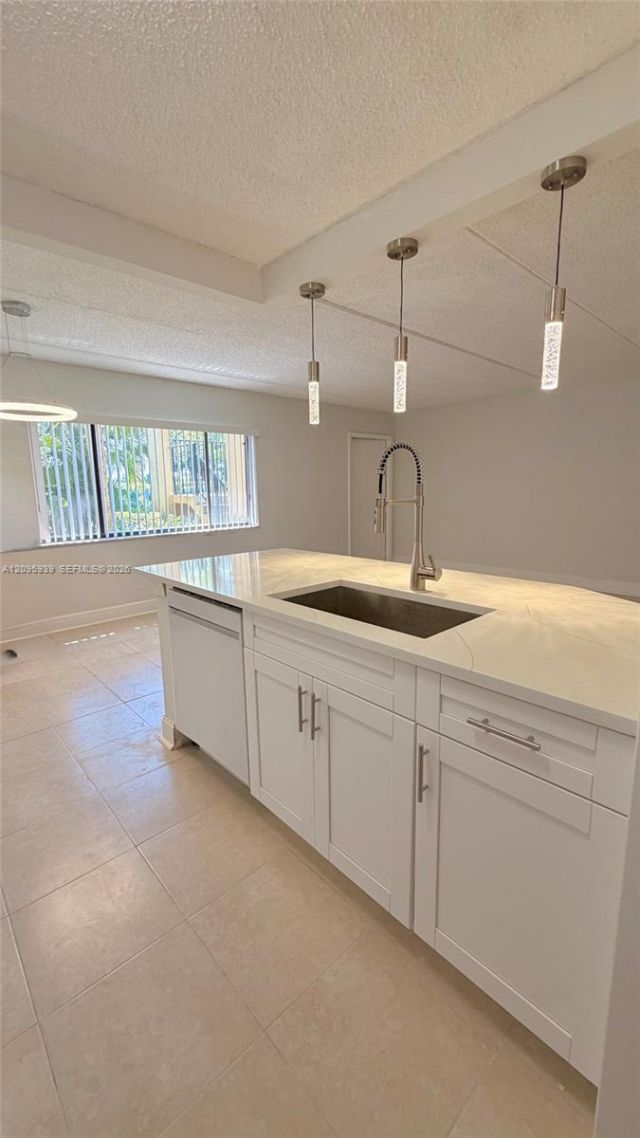 110 Meadows Cir , Unit 110, Boynton Beach, FL 33436 Photo