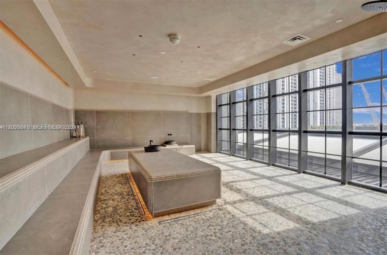 159 NE 6th St , Unit 2508, Miami, FL 33132 Photo