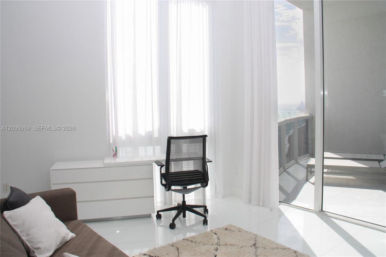 15811 Collins Ave, Unit 4306, Sunny Isles Beach, FL 33160 Photo
