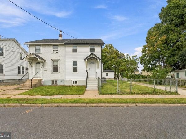 825 W 3RD STREET, FLORENCE, NJ 08518