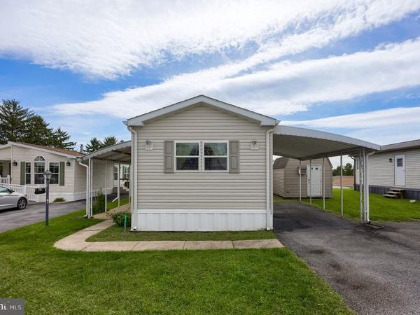 61 RIDGEWOOD MANOR , MANHEIM, PA 17545