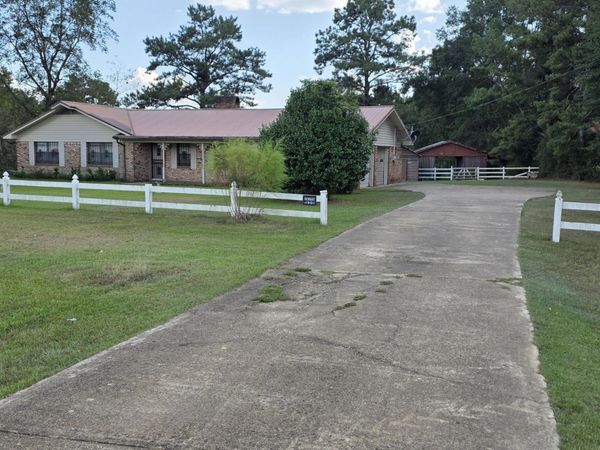 5174 Highway 98, McComb, MS 39648