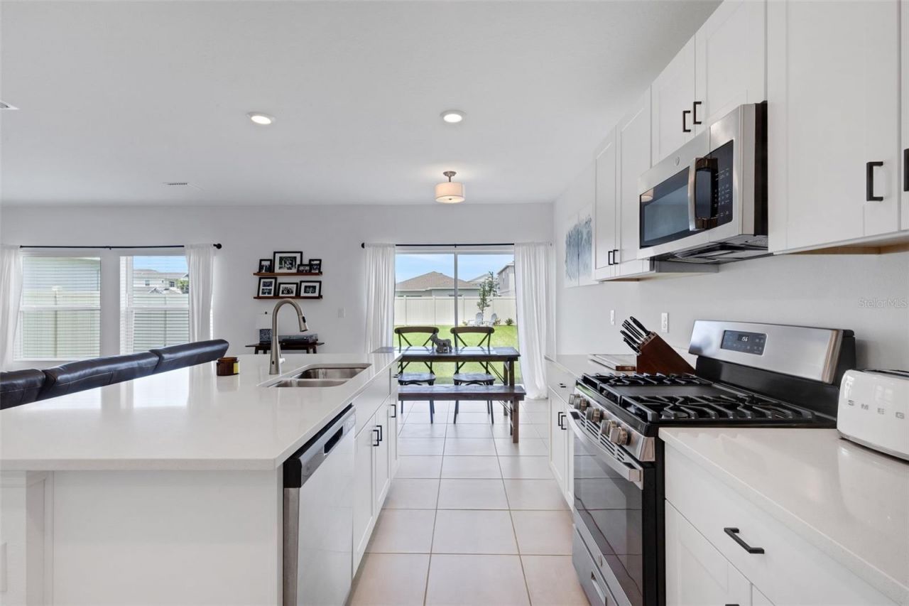 6308 Milestone Loop, Palmetto, FL 34221 Photo