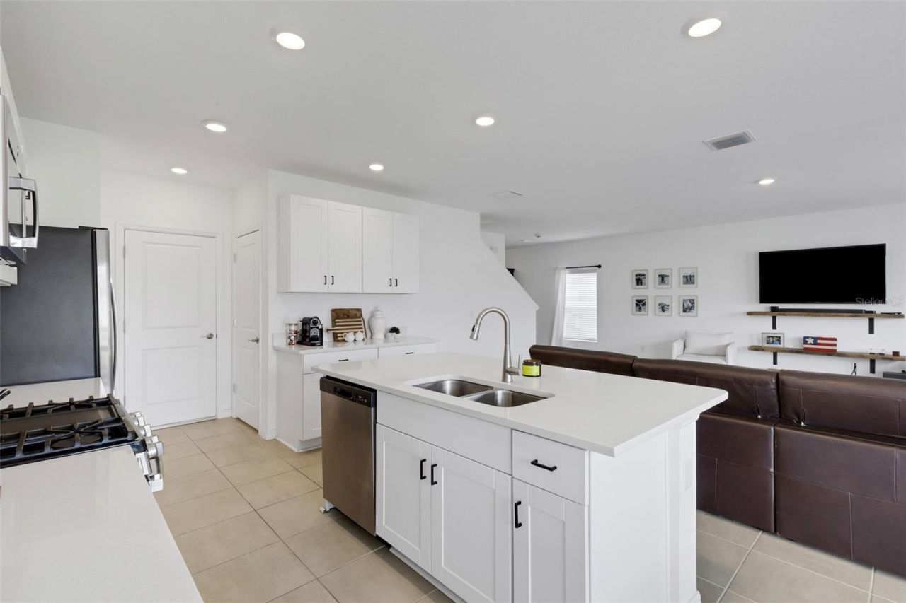 6308 Milestone Loop, Palmetto, FL 34221 Photo