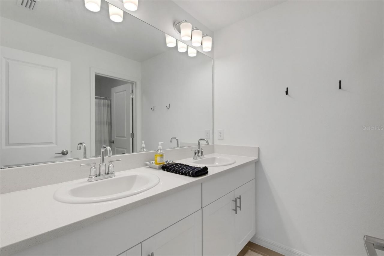 6308 Milestone Loop, Palmetto, FL 34221 Photo