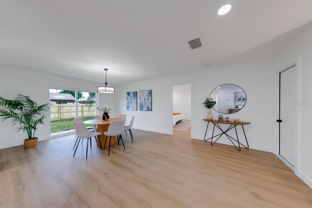 7026 68th Avenue N, Pinellas Park, FL 33781 Photo