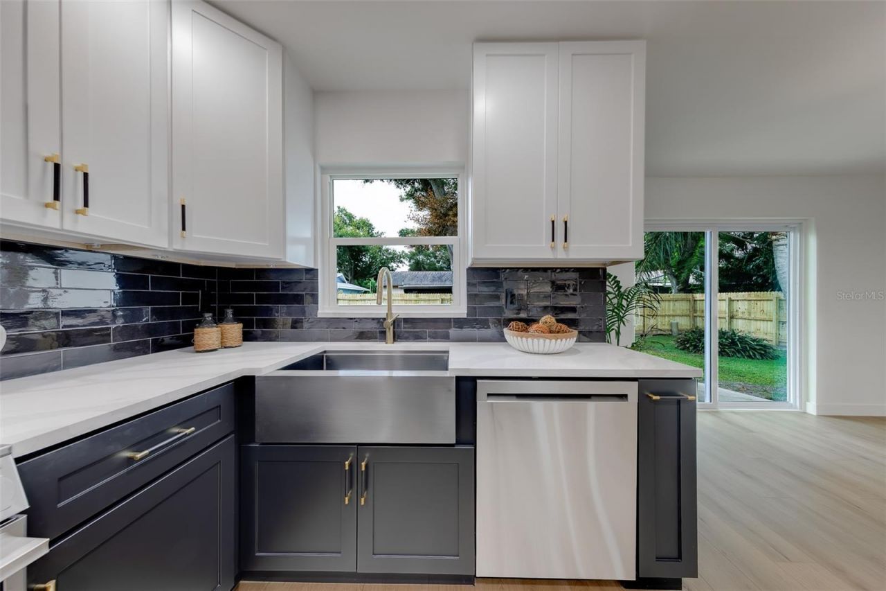 7026 68th Avenue N, Pinellas Park, FL 33781 Photo