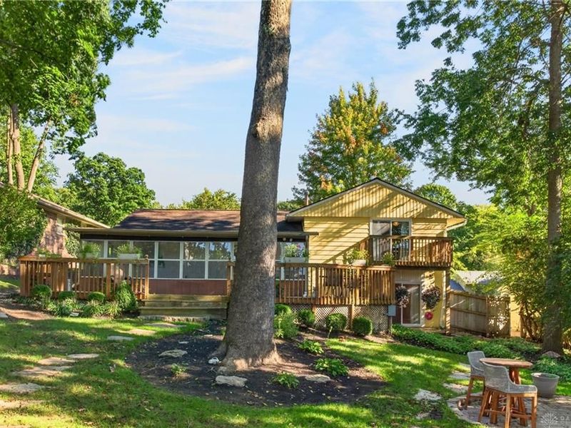 475 Whispering Pines Street, Springboro, OH 45066 Photo 3