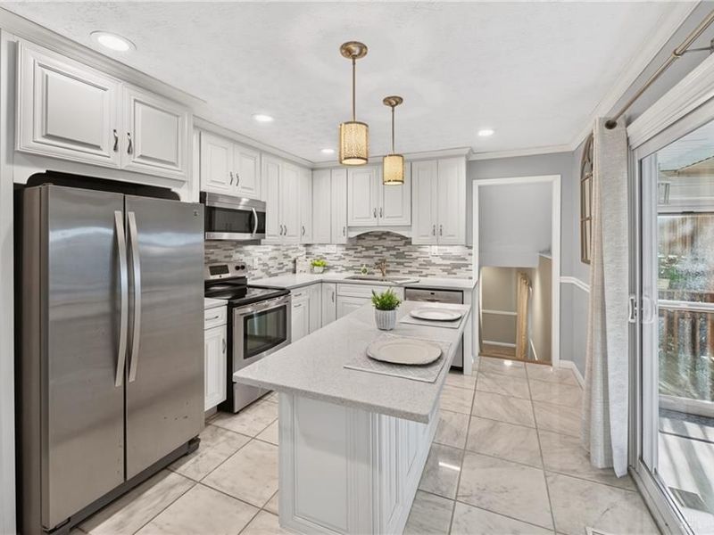 475 Whispering Pines Street, Springboro, OH 45066 Photo 7