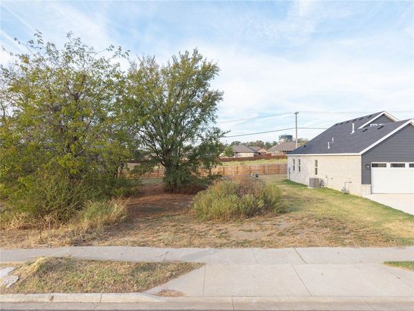9518 Ash Place , Fort Smith, AR 72916